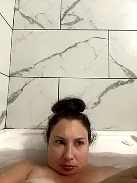 Snapshot of MilfyMrsRobinson chatting on October 14, 10:56 pm MilfyMrsRobinson online show from October 14, 10:56 pm