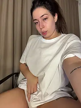 KimArts online show from November 17, 9:37 pm