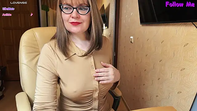 MyLadySkyLuck online show from June 12, 4:09 am