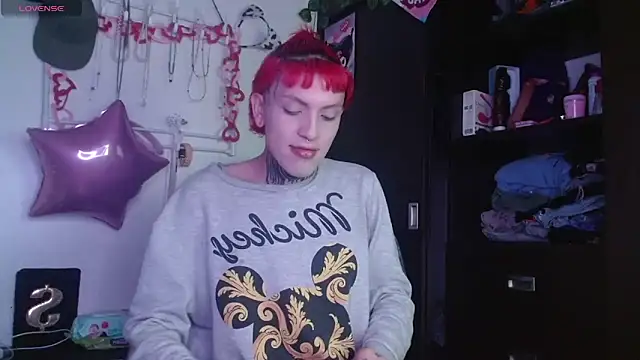 charlotbelucci  online show from March 18, 12:54 pm