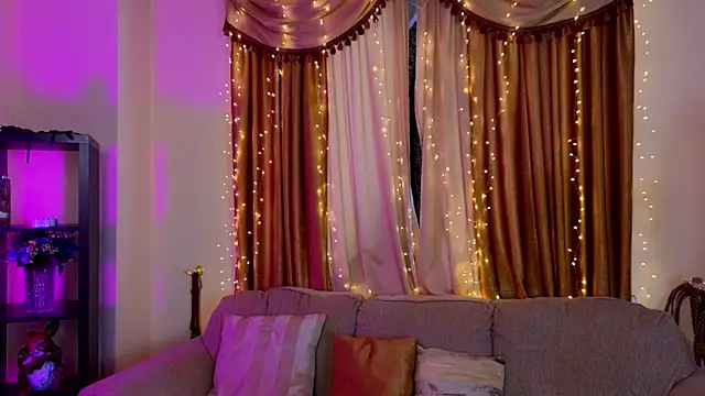 JessicaCartier online show from February 3, 4:32 am