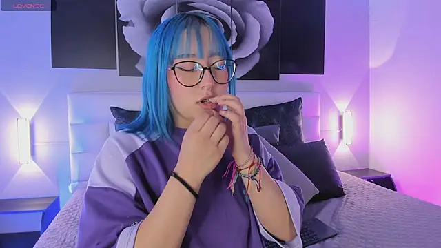 sofi bakerr online show from October 14, 11:35 am