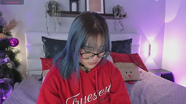 sofi bakerr online show from January 6, 11:36 am