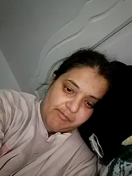 sarahhh1987 online show from November 6, 6:47 pm