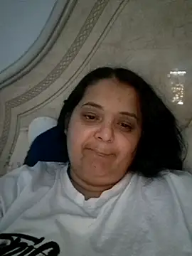 sarahhh1987 online show from October 27, 6:46 pm