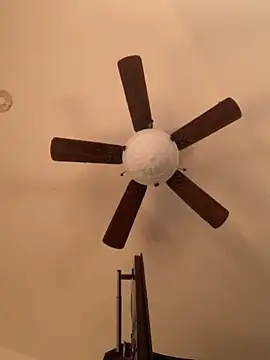 holyeroticss online show from November 28, 12:13 am