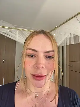 alejadollts online show from January 5, 5:27 pm