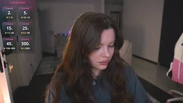 Your Sweet Julia online show from April 1, 6:14 am