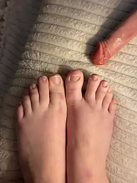 Leanaa Jolly online show from February 24, 7:23 pm