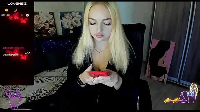 Snapshot of Stella__Cox chatting on September 28, 5:25 am Stella Cox online show from September 28, 5:25 am