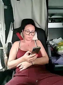 cuplubijoanna online show from December 21, 1:04 pm