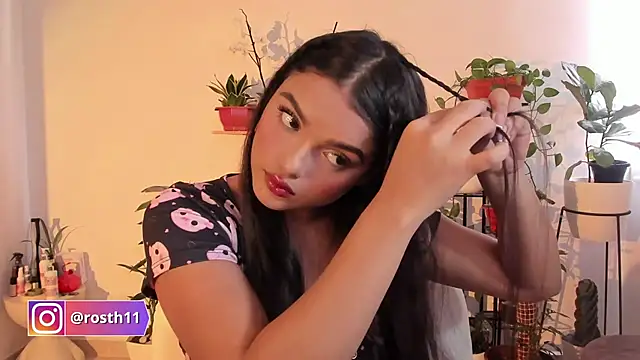 rossth1 online show from November 7, 8:25 pm