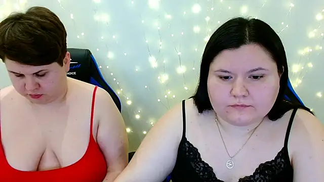 BeckyAndHellen online show from December 20, 9:52 pm