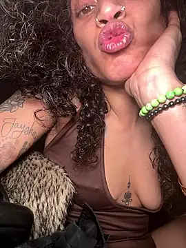 Shuggabutt online show from January 19, 2:19 am