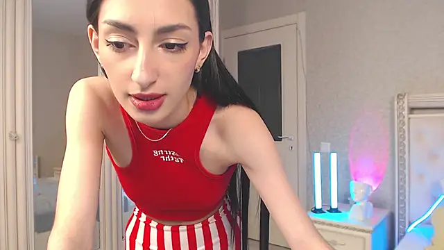 Lina Robbins online show from June 1, 10:21 pm