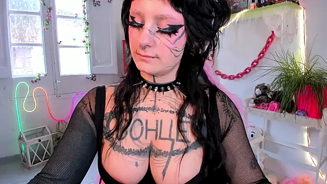 lady sontse  online show from March 29, 2:27 pm