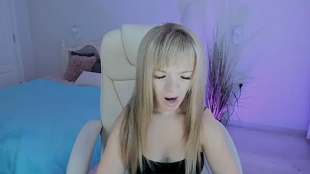 Snapshot of Eva_Rosec chatting on September 23, 11:08 am Eva Rosec online show from September 23, 11:08 am