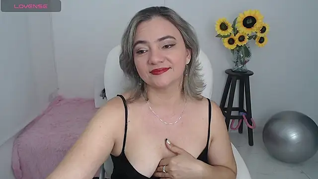 ana milf online show from October 6, 1:17 pm