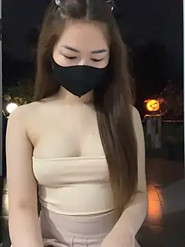 BabyThree  online show from April 1, 2:25 pm