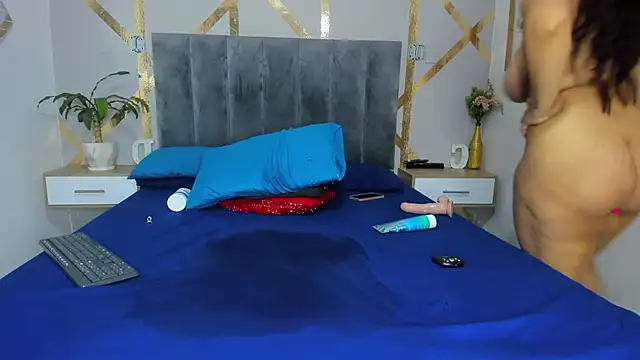 Danna Reyees online show from September 30, 12:33 pm