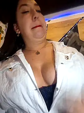 Bella keny online show from October 11, 9:39 pm