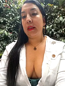 Bella keny online show from November 25, 6:09 pm