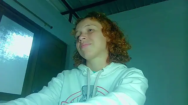 stephanie bennett04 online show from December 15, 4:18 am