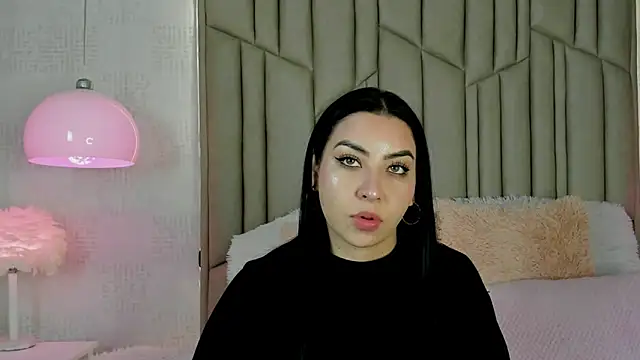 AudreyElla online show from March 25, 5:54 am