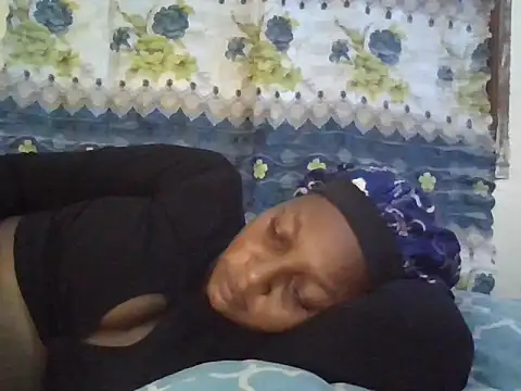 Midnight Clique  online show from November 1, 8:02 pm