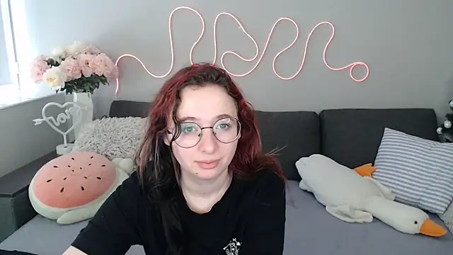 Mini Diva online show from March 1, 9:31 am