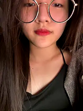 Krixxi22 online show from November 11, 6:05 pm