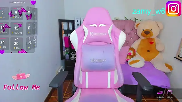 Karla  cute online show from April 22, 5:15 am