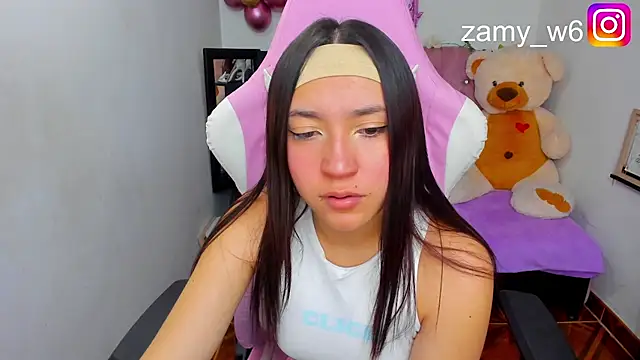 Karla  cute online show from November 28, 5:10 am