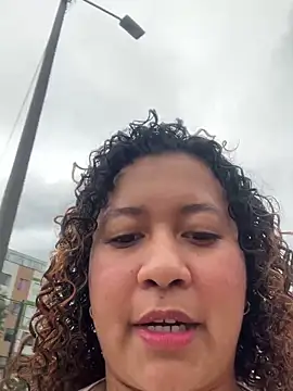 Kenia tompson01 online show from November 28, 8:56 pm