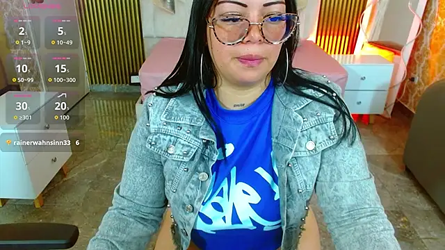 martinna tay online show from December 18, 3:22 am