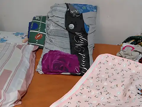 trina kay online show from October 15, 11:02 am