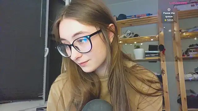 Snapshot of monlight__dana chatting on October 2, 8:25 pm monlight  dana online show from October 2, 8:25 pm