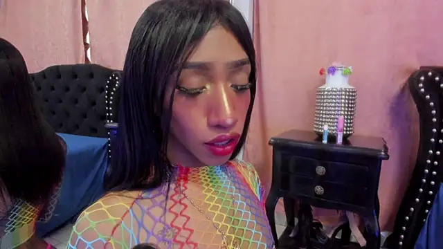 Cleo-Escobar online show from May 1, 1:36 pm