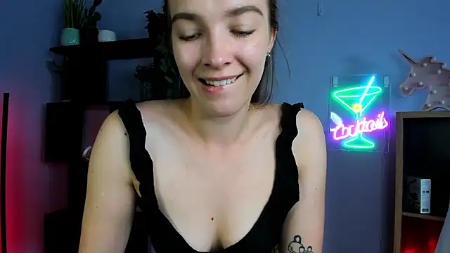 kenzie x online show from September 10, 6:46 am