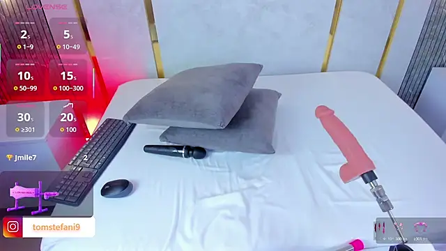 amor smith  online show from January 9, 3:33 am