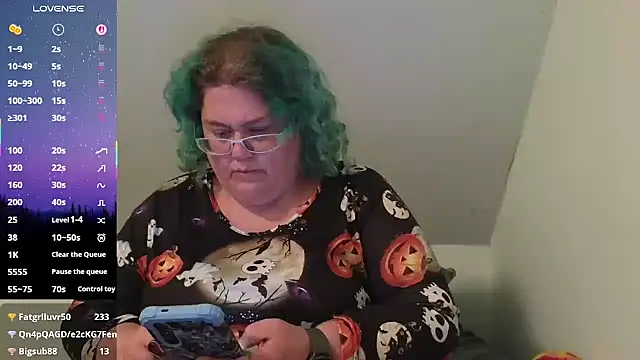 Snapshot of EmberCum chatting on October 4, 11:16 am EmberCum online show from October 4, 11:16 am