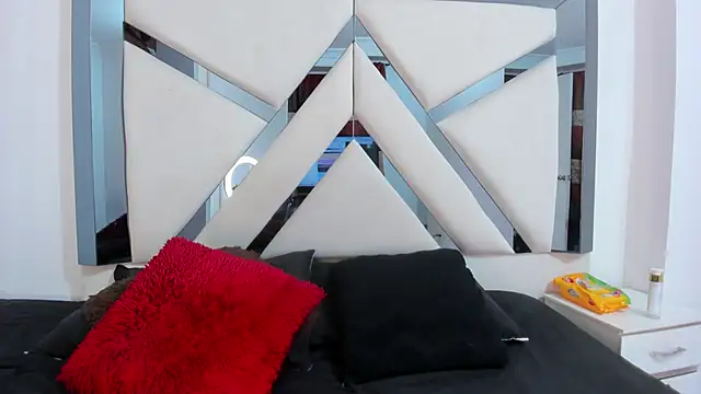 katherineFostel online show from March 20, 3:28 pm