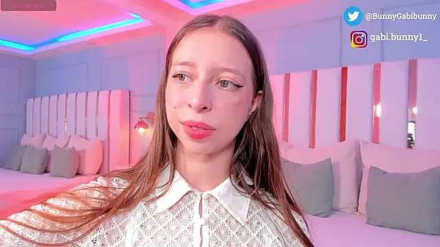 gabi bunny online show from January 13, 5:17 pm