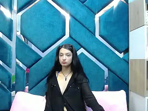 Snapshot of Aurora_18 chatting on September 25, 3:33 pm Aurora 18 online show from September 25, 3:33 pm