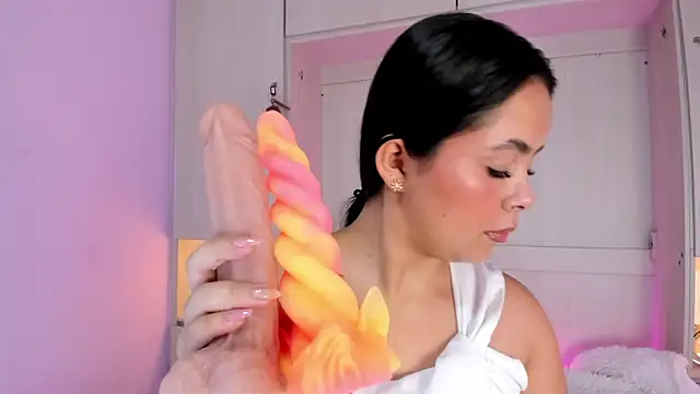 valerymeyerr online show from October 29, 4:28 am