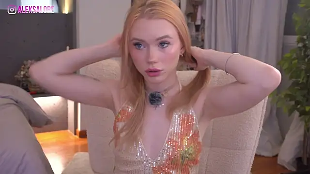 LexieLoree online show from July 1, 3:06 am