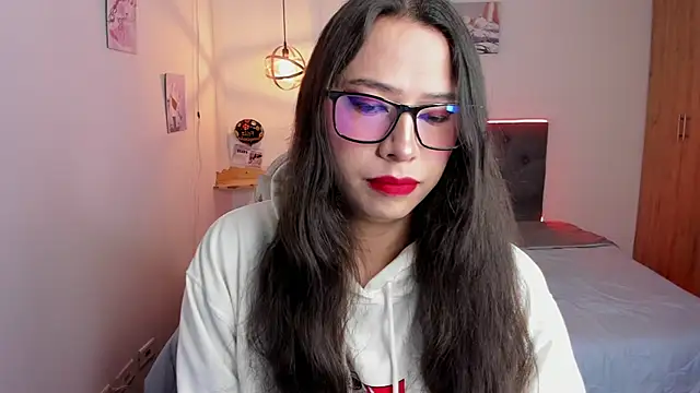 paula kawaiifu  online show from November 6, 1:50 pm