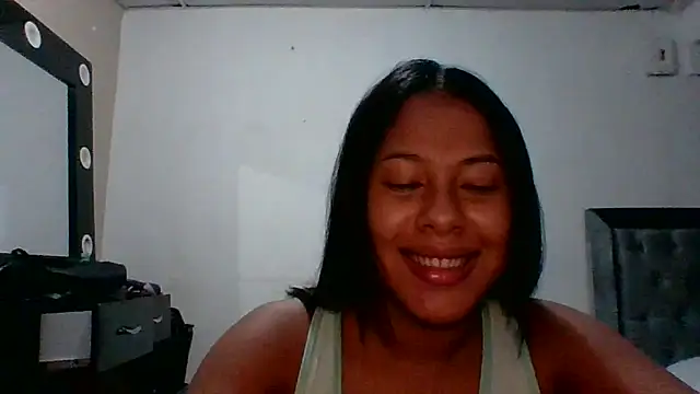 Kitra New online show from February 24, 12:15 pm