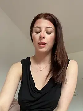 Mia-Minou online show from March 20, 9:14 am