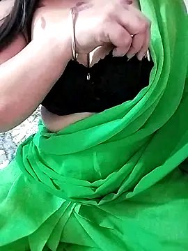 MISS QAYENAT online show from March 23, 5:52 pm